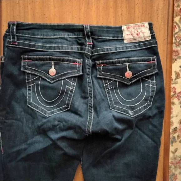 True Religion Dark Denim Jeans with Contrast Stitching - Picture 4 of 4